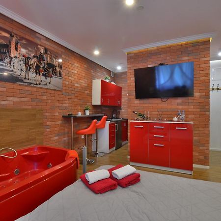 Jacuzzi Apartment Red Krakow Luaran gambar