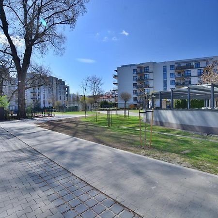 Jacuzzi Apartment Red Krakow Luaran gambar